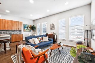 Downtown Fort Worth Luxe Retreat, Pool, Gym, Parking - 8