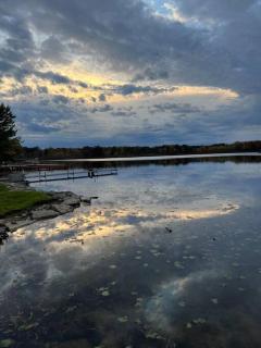 Serene Lakefront Getaway - Fenton - 5