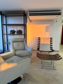 Molas, piso 12, piscina y cine - Asunción - 1