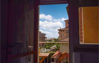 Cozy Apartment In Lido Di Camaiore - 1