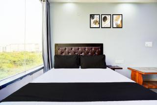 Super Hotel O Varn Residency And Hotels - Greater Noida - 1