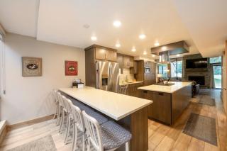 Steps to Ski Trails! Stay at Park Avenue 256 with Hot Tub & Pool - Park City - 3