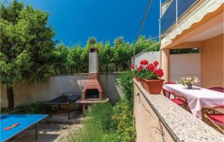 Cozy Home In Pula With Jacuzzi - Pula - 2