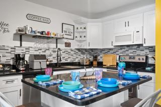 Spacious Townhome - Kissimmee - 3