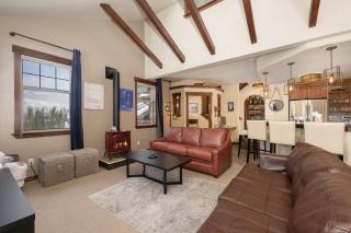 Cozens Pointe B-301 condo - 7