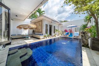 4 BR Villa near the sea with private pool in Canggu - 0