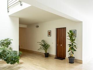 MRB Real Estate - Maison Ludovica - Monolocale Moderno con Giardino - Frattocchie - 4