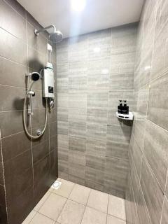 Symphony Tower - Epic City View, Netflix, Free Parking - Serdang - 3