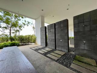 Studio 31 with Netflix Trefoil Setia Alam - 9