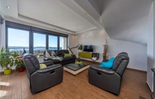4 Bedroom Gorgeous Home In Crikvenica - Crikvenica - 8