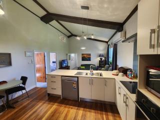 The Church House- Boutique Comfort - Balclutha - 8