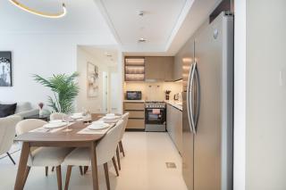 Awesome 2-Bedroom Apartment with Iconic Views in Business Bay - Dubai - 7