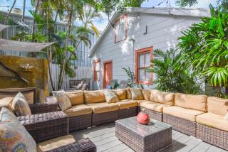 Pilar Cottage - Harbor Walk Hideaways - Key West - 1