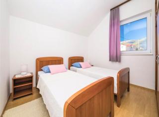 Trogir Comfortable Apartment with Terrace - Trogir - 5