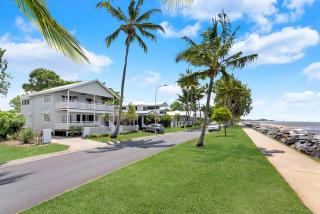 Ocean's Edge - Absolute Beachfront Serenity - Machans Beach - 4