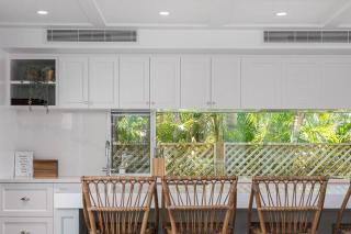 Fuller Holidays - Belongil Sunset - Giaour Street, Belongil Beach - 1