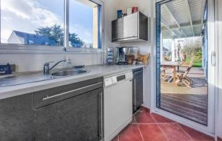 Gorgeous Home In Le Tour-Du-Parc - Le Tour-du-Parc - 4