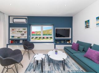 Scenic Elegant Trogir Villa with Pool - 5