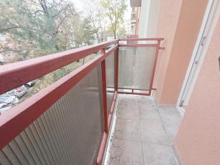 City centre flat with two balconies and free on-street parking - Nitra - 1