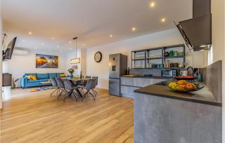 Gorgeous Apartment In Labin With Wifi - Labin - 7