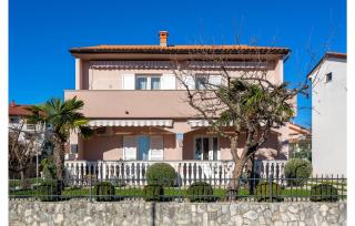 Cozy Apartment In Krk With Wifi - Krk - 1