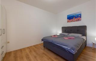 Nice Apartment In Turanj With Kitchen - Turanj - 5