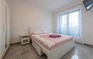 1 Bedroom Amazing Apartment In Vir - Vir - 4