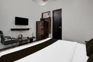 Super Hotel O Govind Nagar Near Krishan Janm Bhoomi - 8