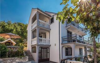 Gorgeous Apartment In Dramalj With Wifi - Dramalj - 4