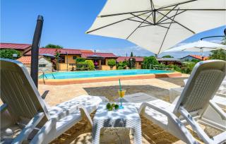 Amazing Apartment In Rovinjsko Selo - Rovinjsko Selo - 9