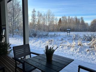 NEW 2 BR apartment close to Arctic Circle - 8