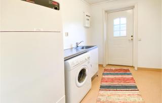 3 Bedroom Cozy Home In Unnaryd - 3