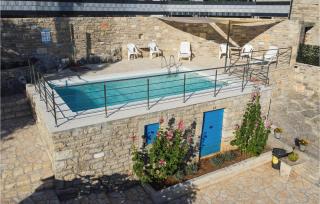 2 Bedroom Beautiful Home In Popovici - - 9