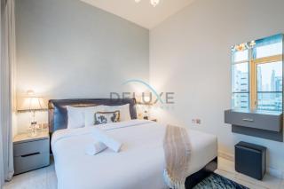 Upscale 3BR Apartment in Bayz Tower, Business Bay by Deluxe Holiday Homes - Dubai - 1