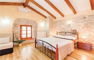 Three-Bedroom Holiday Home In Pazin - 6
