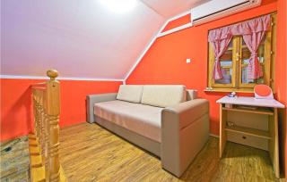 Awesome Home In Dubranec With Wifi - - 2