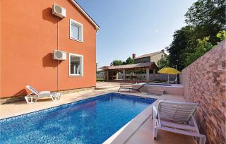 Gorgeous Home In Valbandon With Wifi - Štinjan - 3