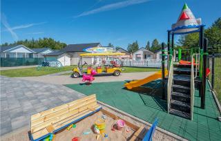 2 Bedroom Nice Home In Bobolin - Bobolin - 6