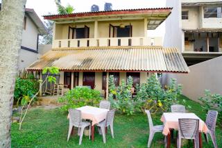 Starfish Homestay - Hikkaduwa - 9