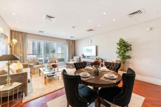 FAM Living - Waters Edge Huge Terrace with Canal Views - Dubai - 8