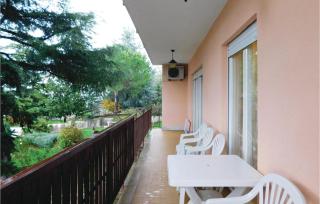 2 Bedroom Nice Apartment In Pula - Pula - 8