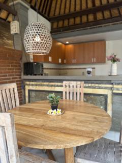 Nita Guest House Bali - Canggu - 1