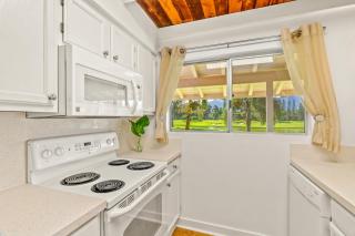 Beautiful Airy 1 Br Condo with Loft Golf Course View Pool Hot tub 209A - Princeville - 8