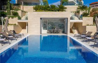 Awesome Apartment In Krk With Wifi - Krk - 4