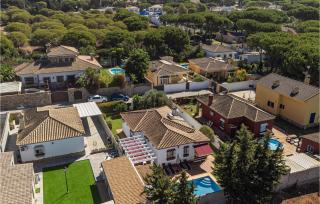 Gorgeous Home In Chiclana De La Fronter - 3