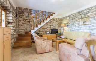 2 Bedroom Gorgeous Home In Buje - Buje - 9