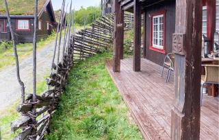 Lovely Apartment In Beitostølen - 4