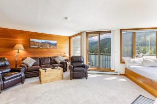 1483 Lakeside condo - 4