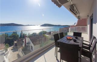 6 Bedroom Gorgeous Home In Dvornica - Ražanj - 2
