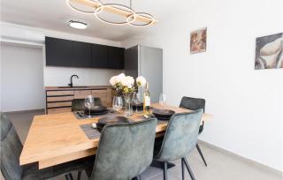 6 Bedroom Gorgeous Home In Dvornica - Ražanj - 5